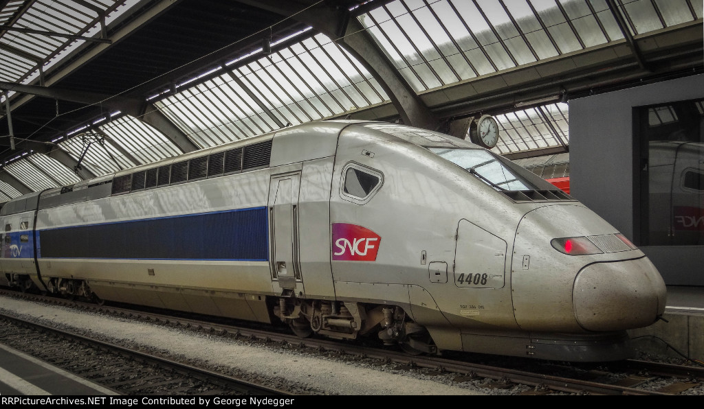 SNCF 4408 TGV fast train
